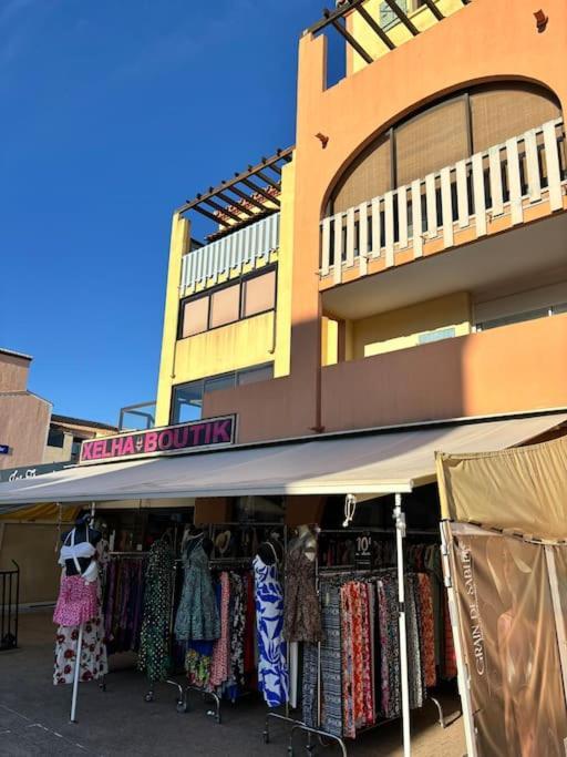 Appartement Bord De Mer 르발카레스 외부 사진